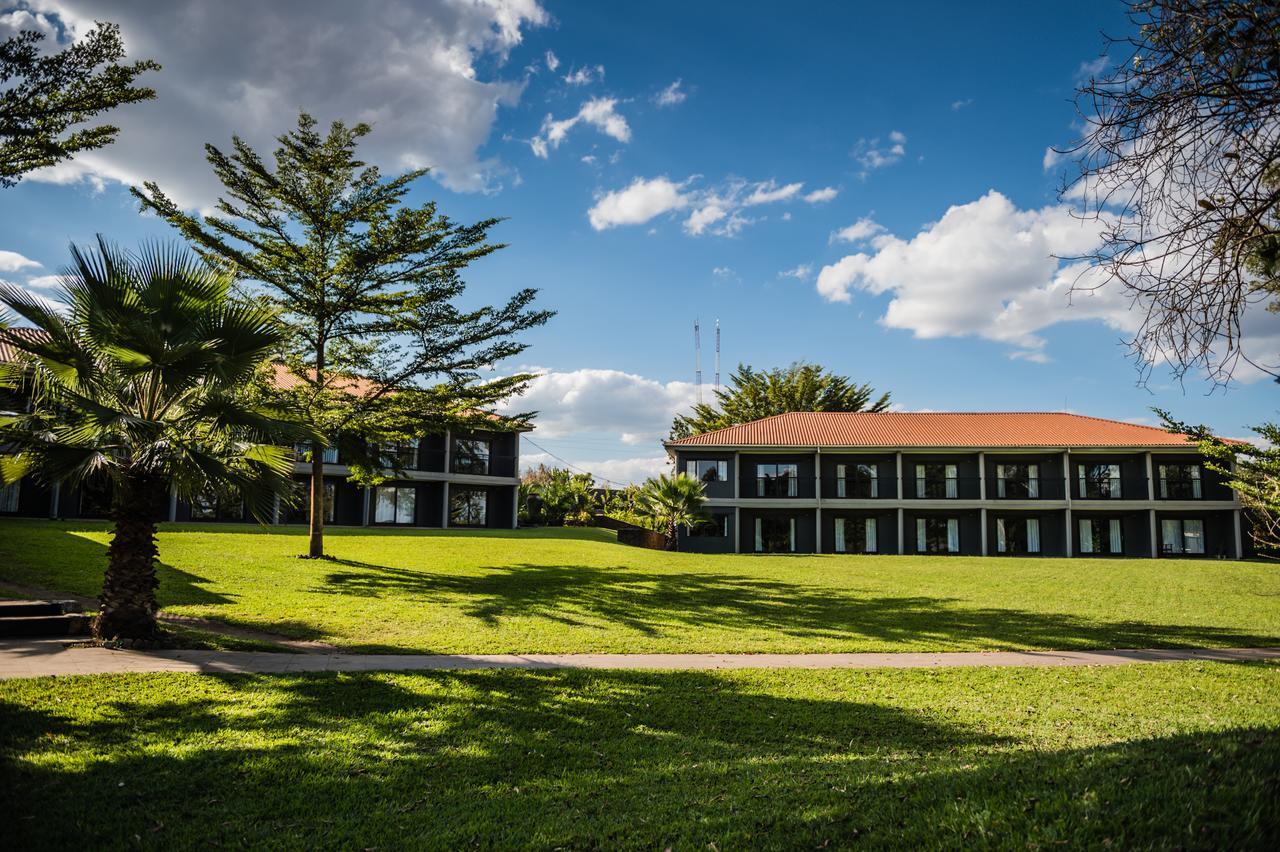 Royal Solwezi Hotel Exterior foto